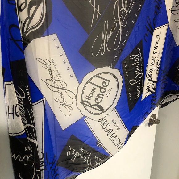 Henri Bendel Logo Scarf - Picture 2 of 3